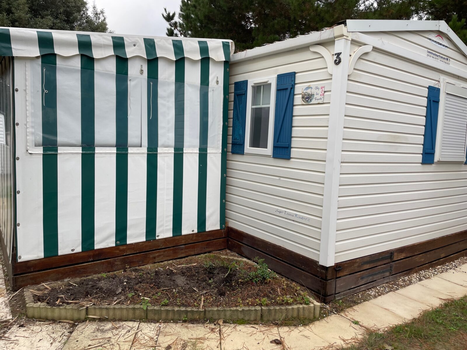Abris Home Services Vente De Mobile Home Aux Sables D Olonne Saint Jean De Monts Et La Roche Sur Yon FACADE IRM TITANIA