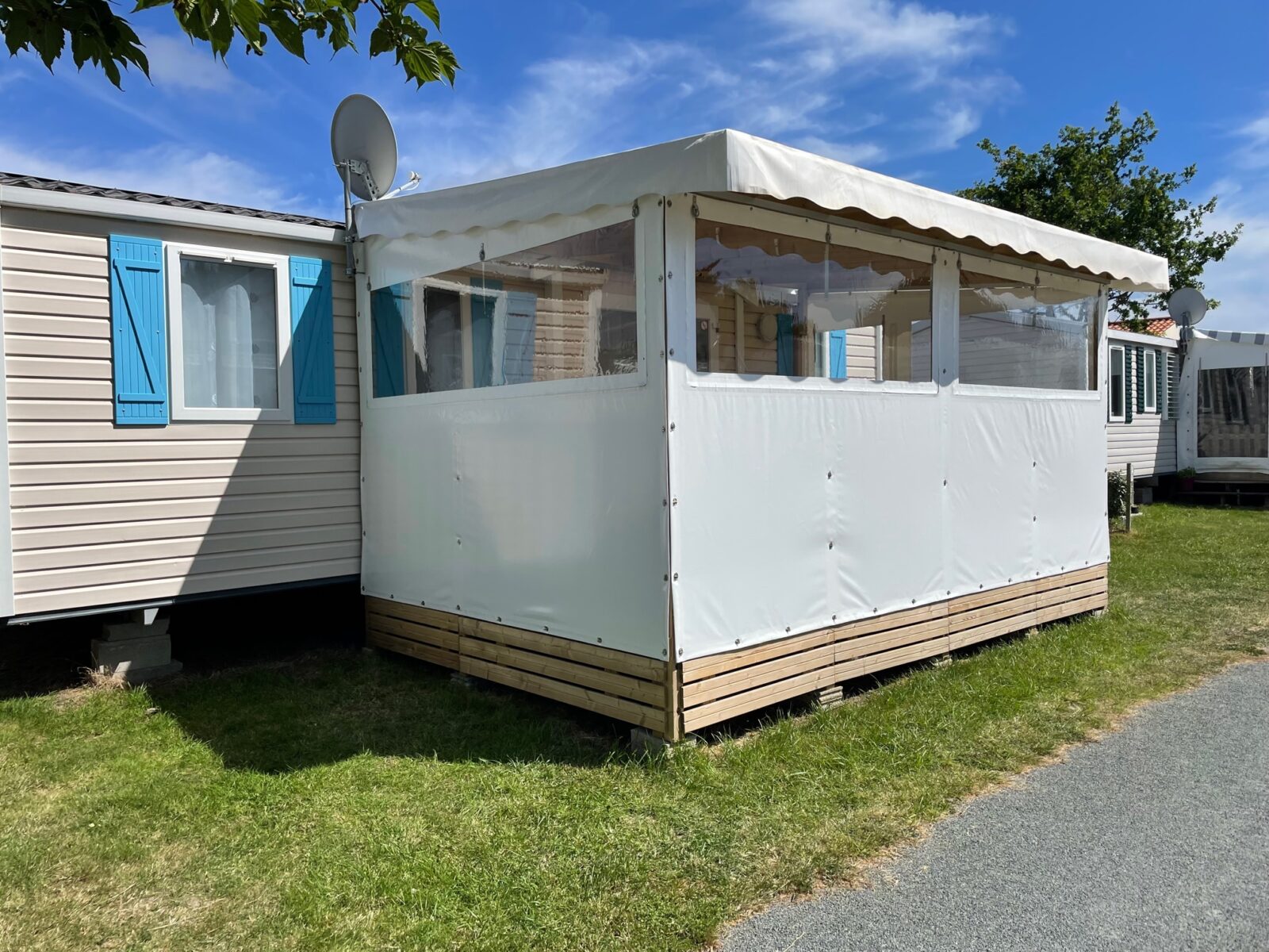 Abris Home Services Vente De Mobile Home Aux Sables D Olonne Saint Jean De Monts Et La Roche Sur Yon INSTALLATION TOILES