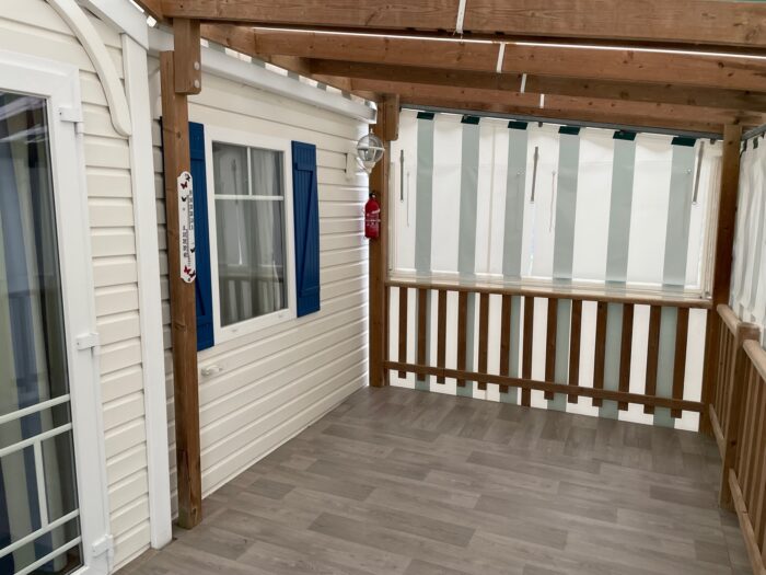 Abris Home Services Vente De Mobile Home Aux Sables D Olonne Saint Jean De Monts Et La Roche Sur Yon TERRASSE 2 IRM TITANIA