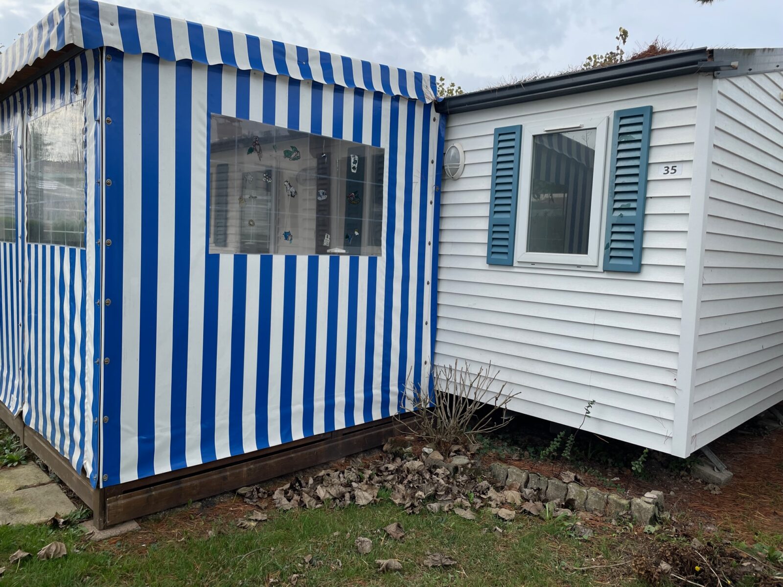 Abris Home Services Vente De Mobile Home Aux Sables D Olonne Saint Jean De Monts Et La Roche Sur Yon O Hara 734 Facade