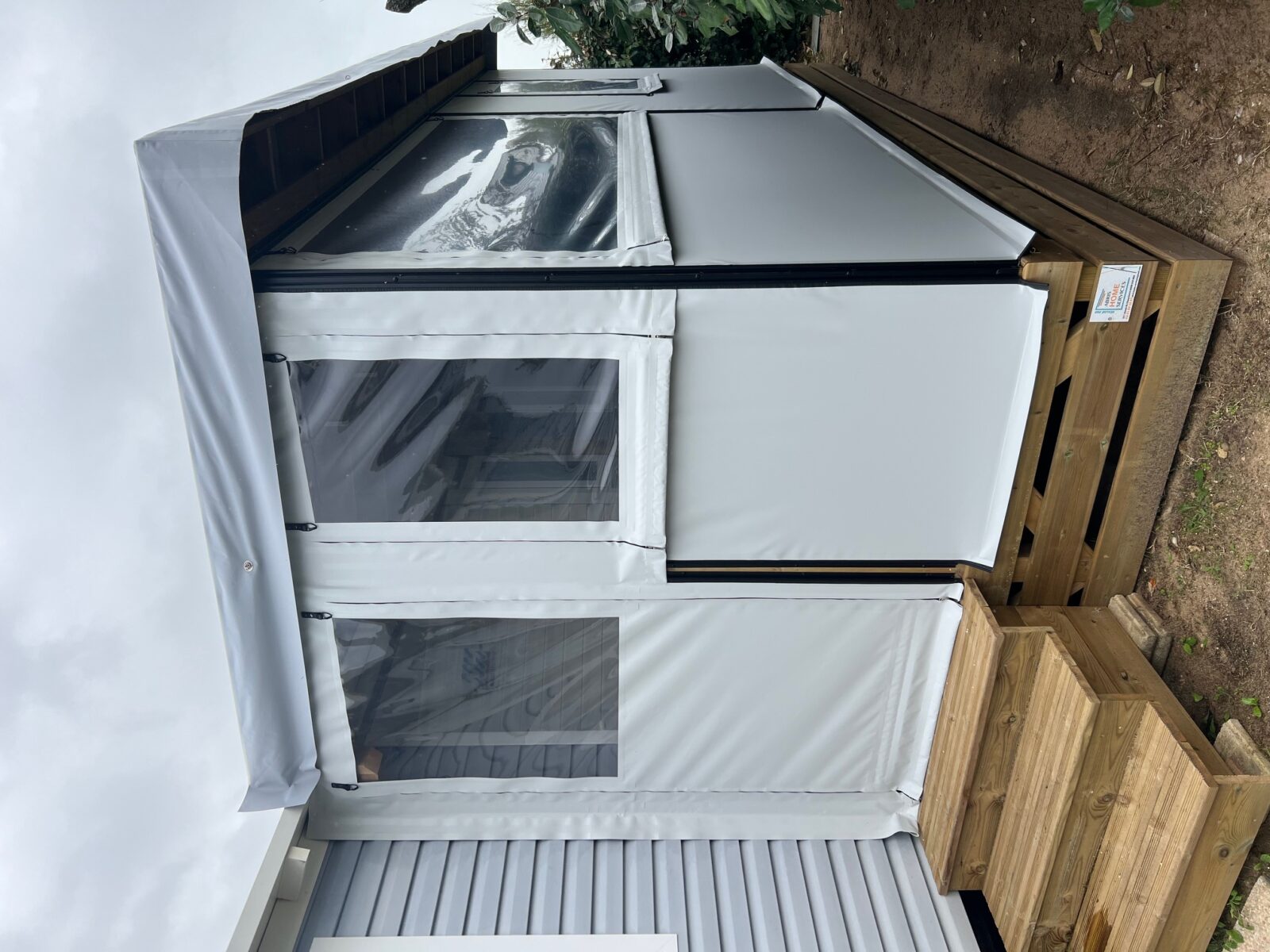 Abris Home Services Vente De Mobile Home Aux Sables D Olonne Saint Jean De Monts Et La Roche Sur Yon Toile Gris Fonce 4